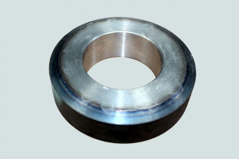 фото буртик коленвала isf 3.8 2831066 